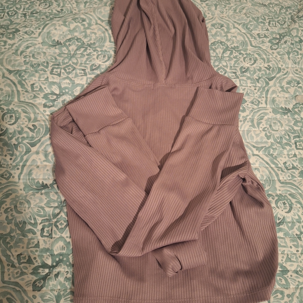 Basic Top - Picture 3 of 3